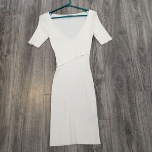 Good American Cream Midi Dress with V-Neck
